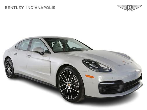 Chalk 2023 Porsche Panamera 4 Platinum Edition