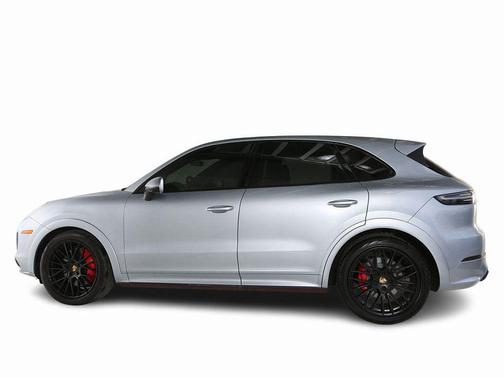 2021 Porsche Cayenne GTS