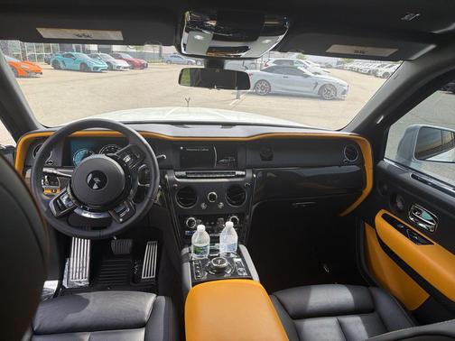 White 2023 Rolls-Royce Cullinan Black Badge