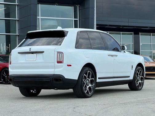 2023 Rolls-Royce Cullinan Black Badge