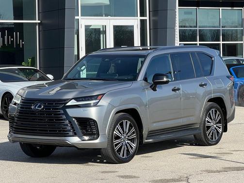 2025 Lexus LX 700h Luxury