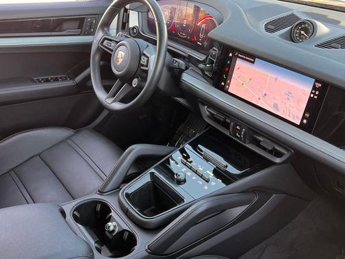 2024 Porsche Cayenne Cayenne