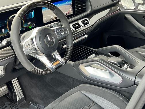 Obsidian Black Metallic 2023 Mercedes-Benz AMG GLS 63 Base