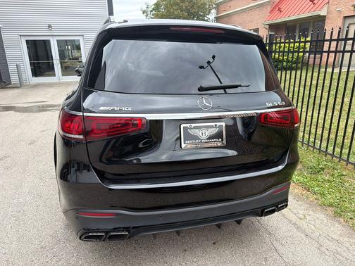 Obsidian Black Metallic 2023 Mercedes-Benz AMG GLS 63 Base