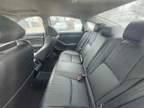 2020 Honda Accord Hybrid Touring