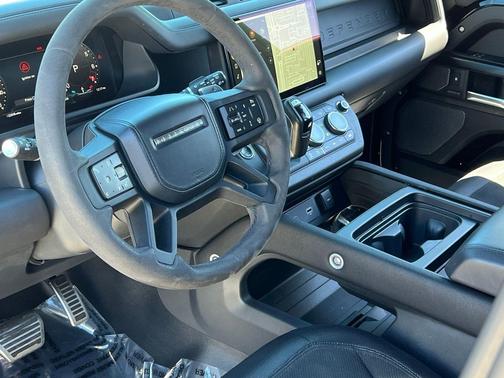 Santorini Black Metallic 2023 Land Rover Defender 110 V8