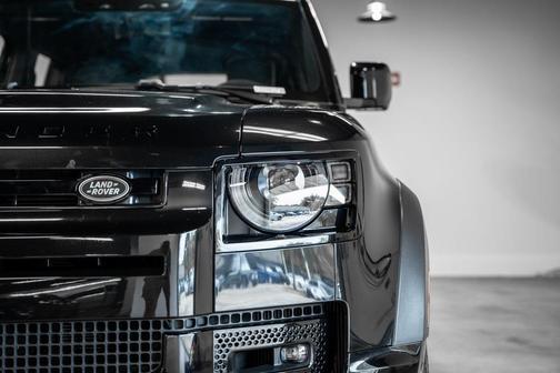 Santorini Black Metallic 2023 Land Rover Defender 110 V8