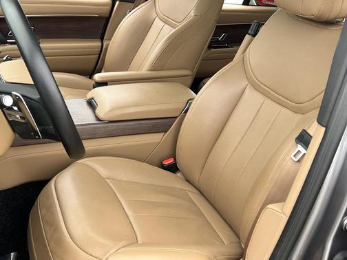 2023 Land Rover Range Rover P400 SE