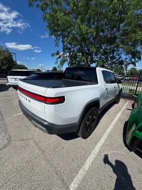 Glacier White 2022 Rivian R1T Launch Edition