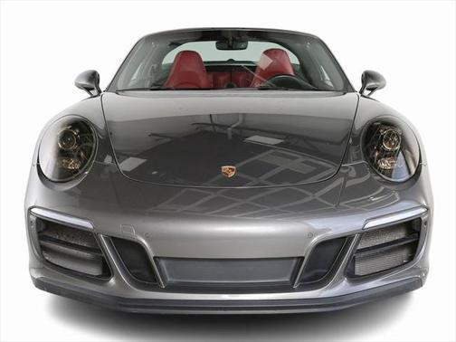 2019 Porsche 911 Targa 4 GTS