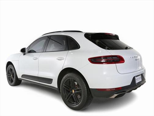 2018 Porsche Macan Sport Edition