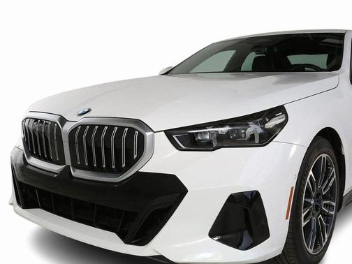 2024 BMW 530 xDrive