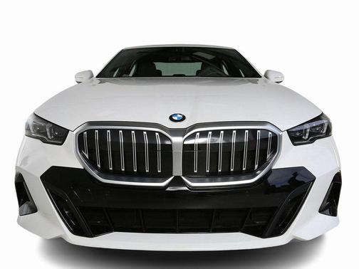 2024 BMW 530 xDrive