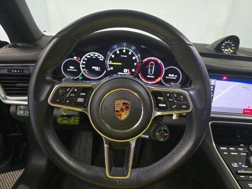 2019 Porsche Panamera 4