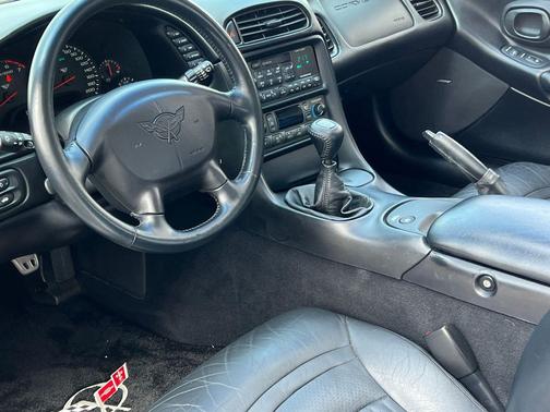 Sebring Silver Metallic 1999 Chevrolet Corvette Base