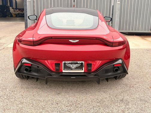 2019 Aston Martin Vantage Base
