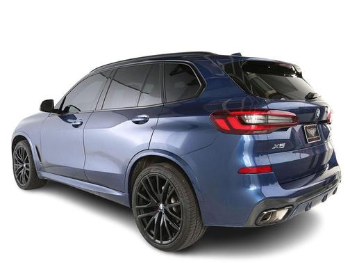 Phytonic Blue Metallic 2023 BMW X5 xDrive40i