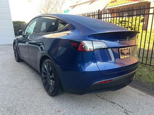 2024 Tesla Model Y Performance Dual Motor All-Wheel Drive