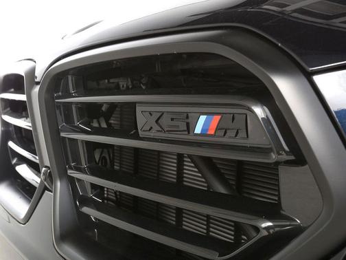 Carbon Black Metallic 2026 BMW X5 M Base