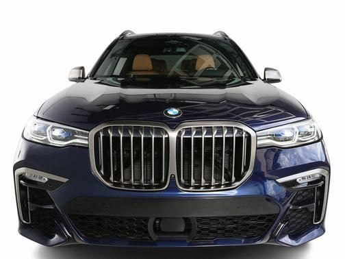 2021 BMW X7 M50i