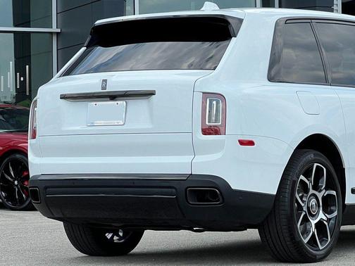 2023 Rolls-Royce Cullinan Black Badge