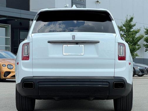 2023 Rolls-Royce Cullinan Black Badge