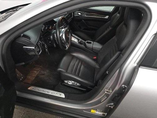 2016 Porsche Panamera GTS