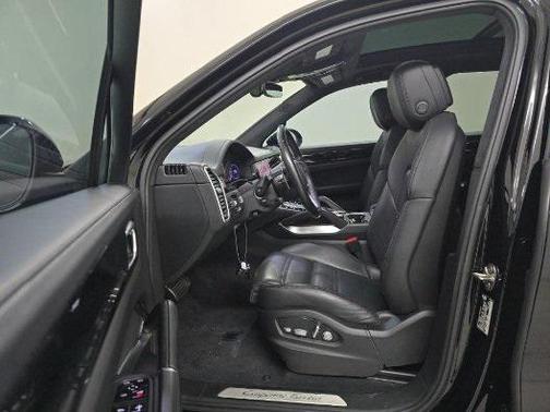 2021 Porsche Cayenne Turbo