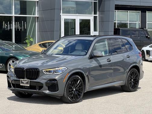 2023 BMW X5 M50i