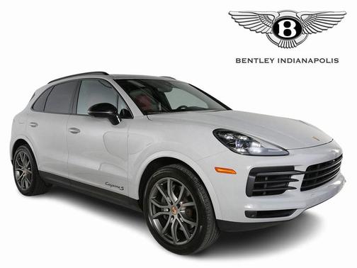 2022 Porsche Cayenne Platinum Edition