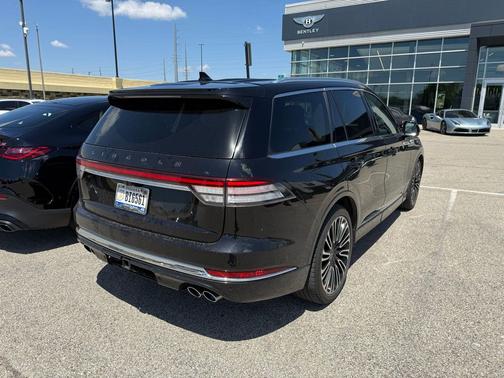 Infinite Black Metallic Clearcoat 2022 Lincoln Aviator Black Label AWD