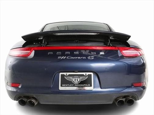 2015 Porsche 911 Carrera 4S
