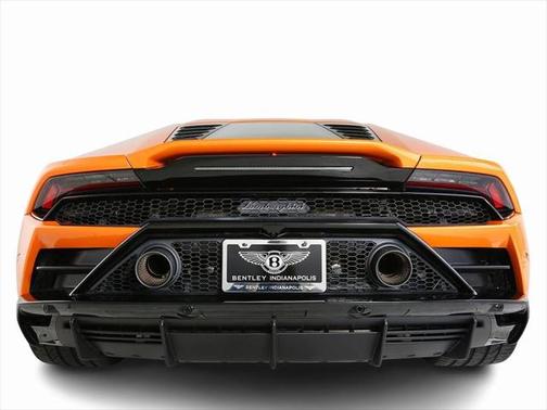 2020 Lamborghini Huracan EVO Base