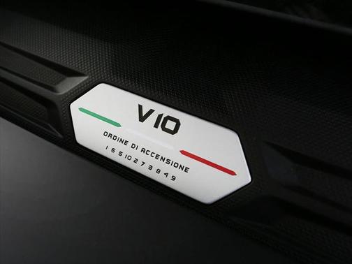 2020 Lamborghini Huracan EVO Base