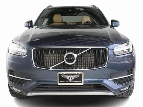 2019 Volvo XC90 T6 Momentum