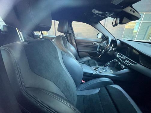 2018 Alfa Romeo Giulia Quadrifoglio