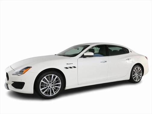 2022 Maserati Quattroporte Modena Q4