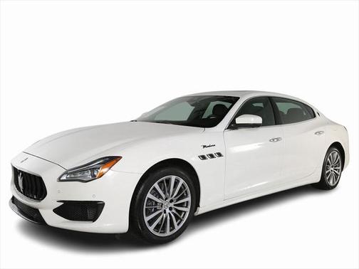 2022 Maserati Quattroporte Modena Q4