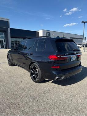 Carbon Black Metallic 2019 BMW X7 xDrive40i