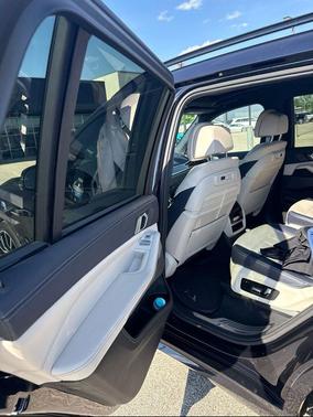 Carbon Black Metallic 2019 BMW X7 xDrive40i