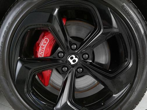 Cambrian Grey Metallic 2024 Bentley Bentayga S