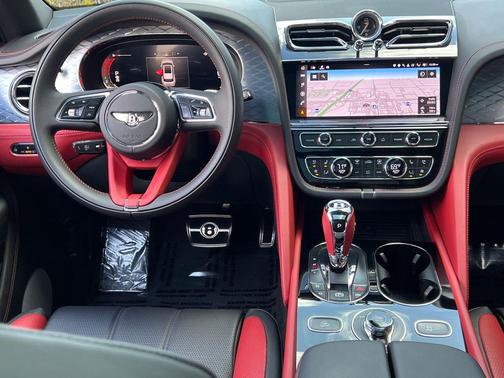 Cambrian Grey Metallic 2024 Bentley Bentayga S