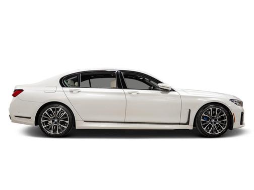2022 BMW 750 i xDrive