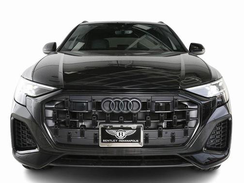 2025 Audi Q8 55 Premium