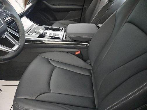 2025 Audi Q8 55 Premium
