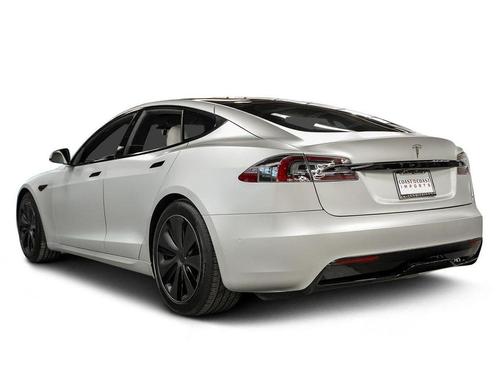 2022 Tesla Model S Base
