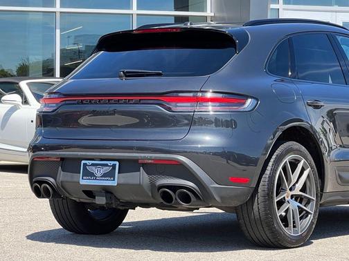2023 Porsche Macan S