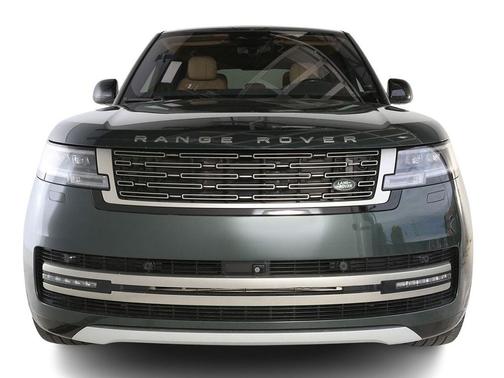 Green 2023 Land Rover Range Rover P400 SE