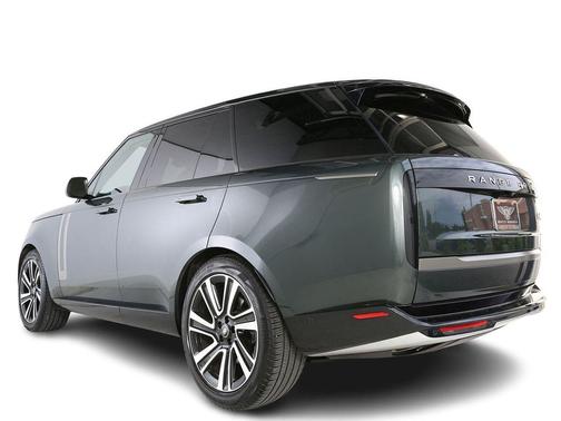Green 2023 Land Rover Range Rover P400 SE