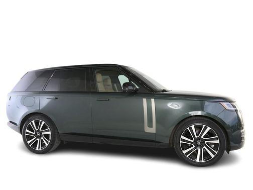 Green 2023 Land Rover Range Rover P400 SE